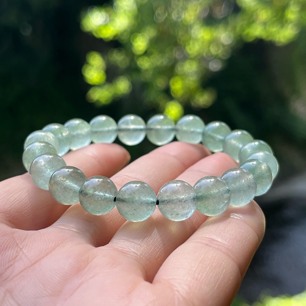 10mm‎ green strawberry quartz stretchable bracelet
